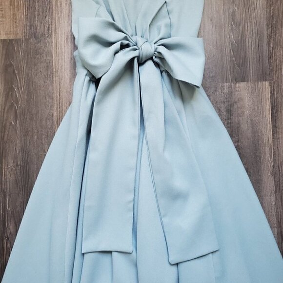 Dress - Picture 13 of 16